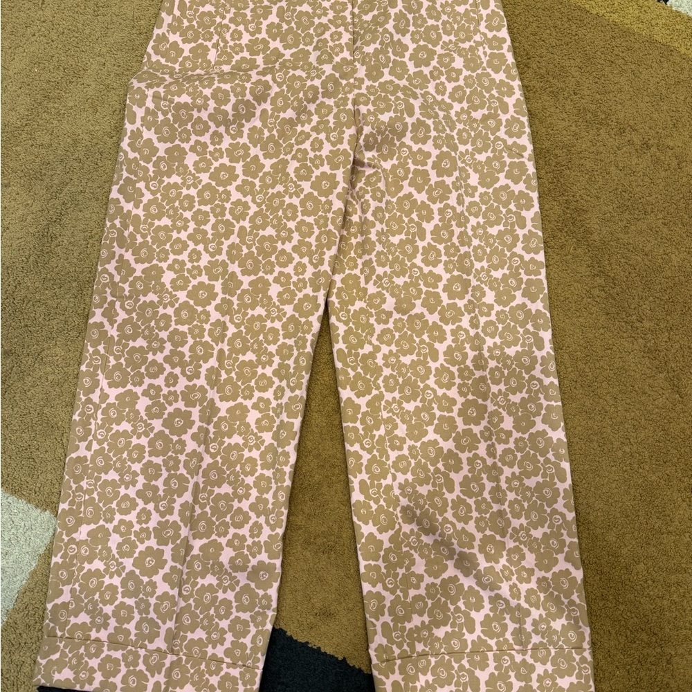 Metrostyle Pink and Tan Patterned Garment